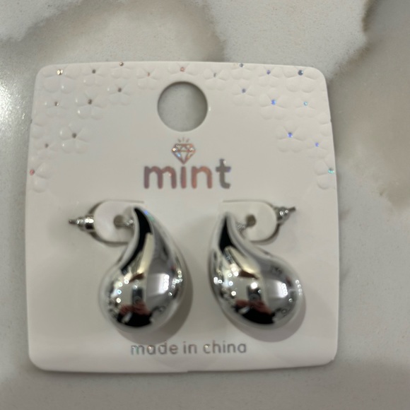 NWT MINT Bottega-style mini rain drops earrings silver super light weight. - Picture 3 of 5